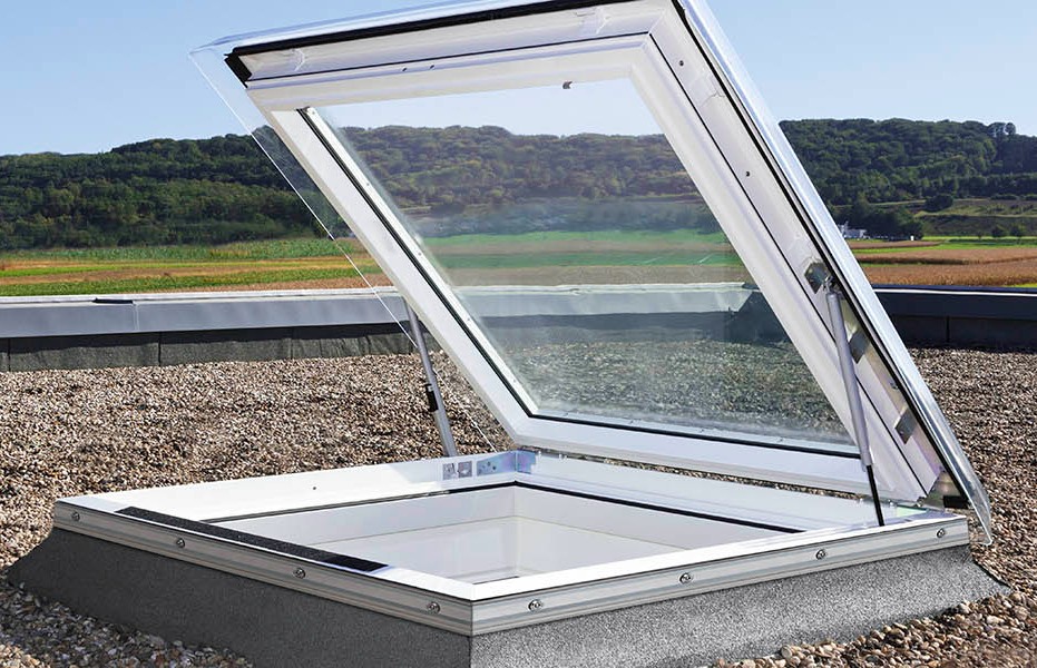 Плоские зенитные фонари на крышу Velux и Fakro Плоские зенитные фонари на крышу Velux и Fakro